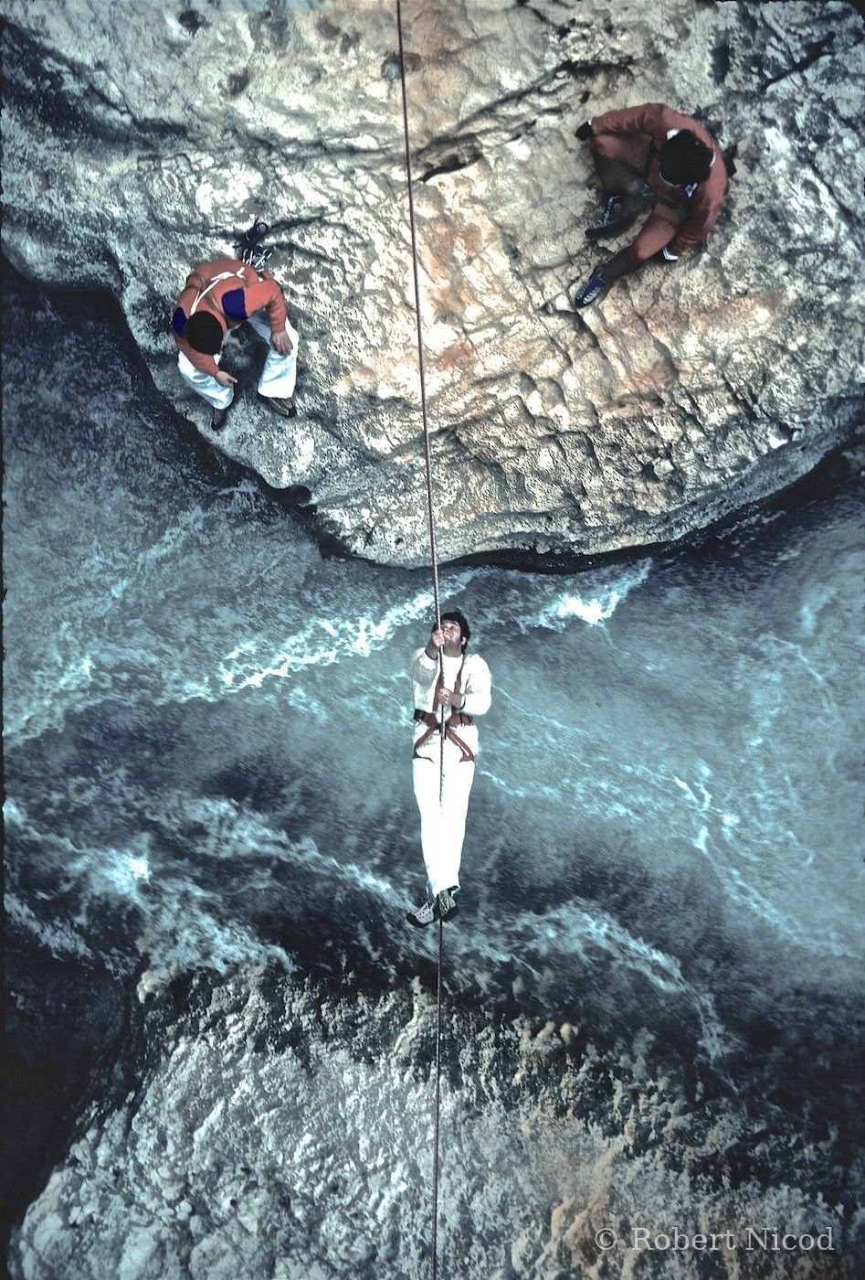 Escalade — Alex, Bruno Delauney et Jean-Baptiste Bataller, traversée en tyrolienne, Verdon 1979