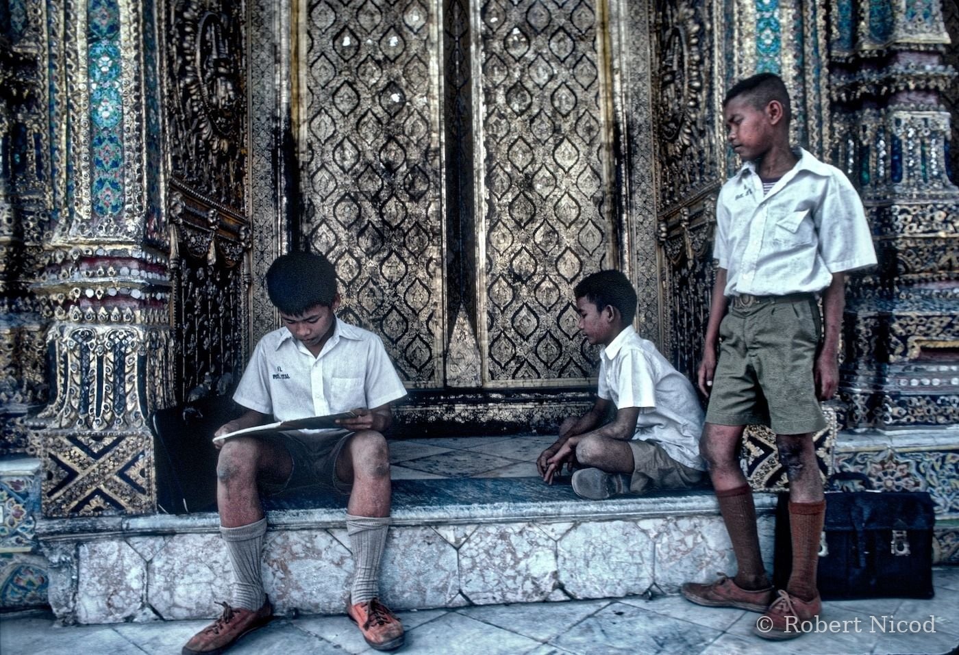 Reportage Thaïlande 1980 — Écoliers, Palais Royal, Bangkok 1980