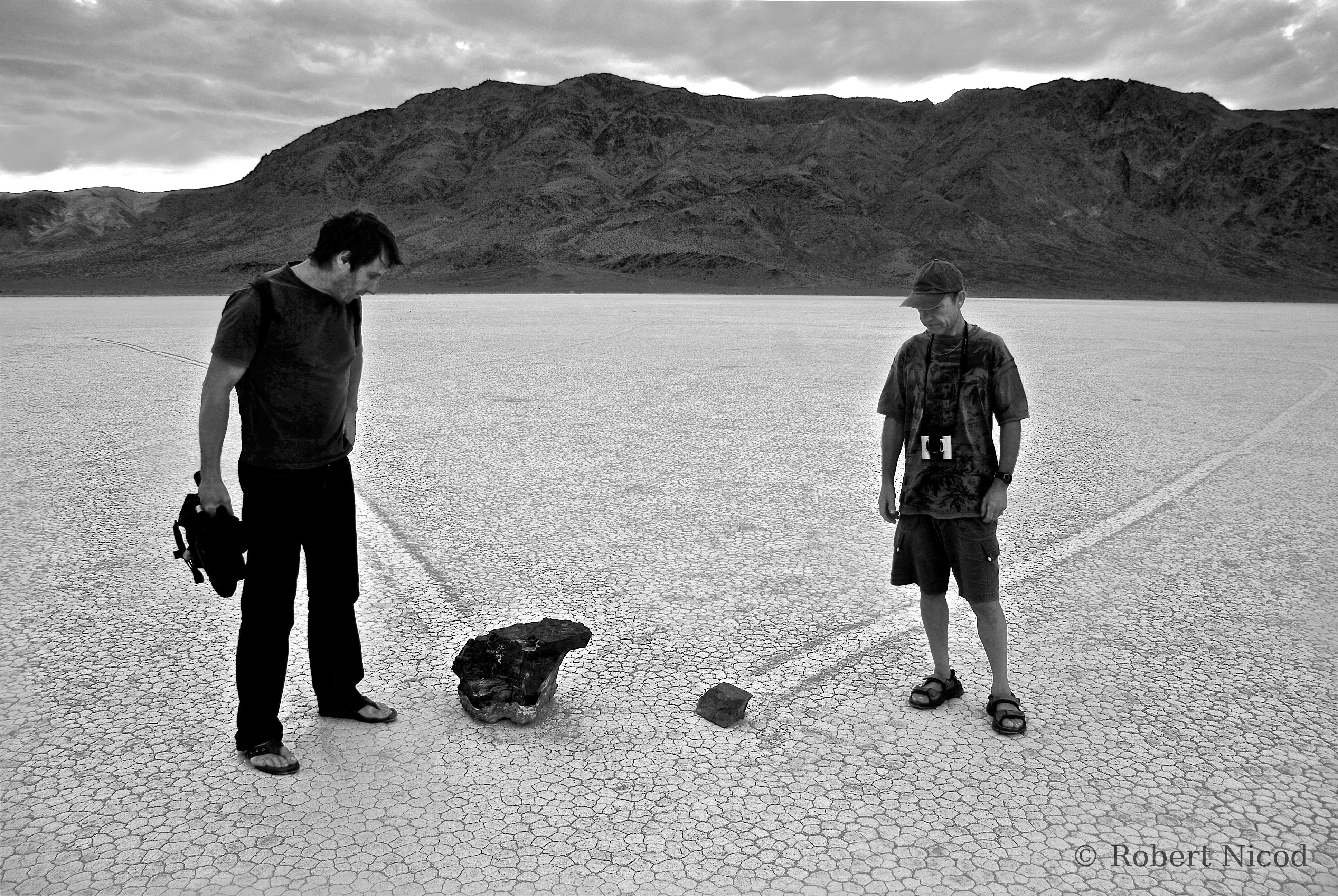 Des touristes à l'Ouest — Pierres errantes, Death Valley