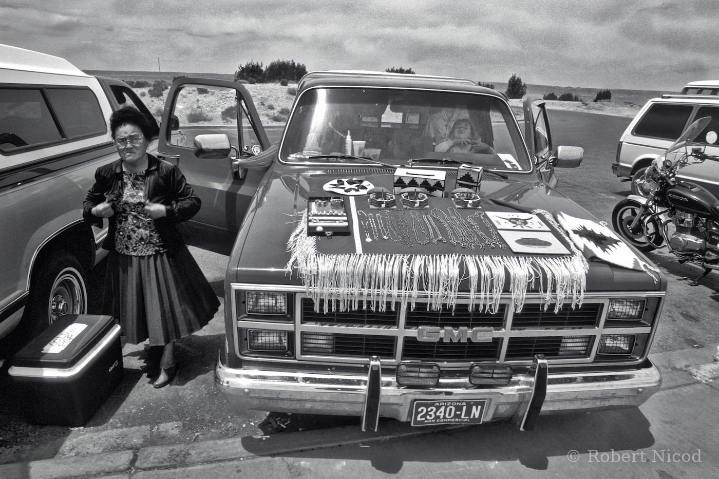 Des touristes à l'Ouest — Stand navajo en bord de route, Arizona