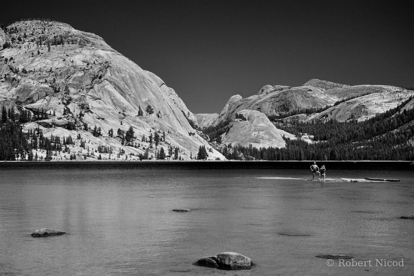 Des touristes à l'Ouest — Souverain d'un instant, Tenaya Lake, Yosemite, Californie